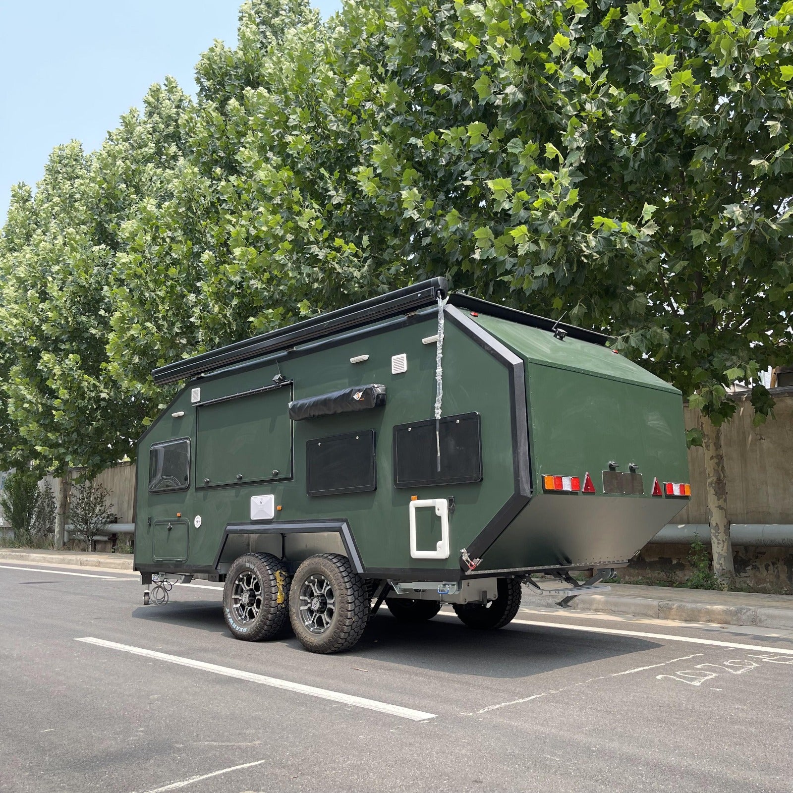 Nation Pride Trailers RT-500CC | Luxury Off-Road Caravan Travel Trailer